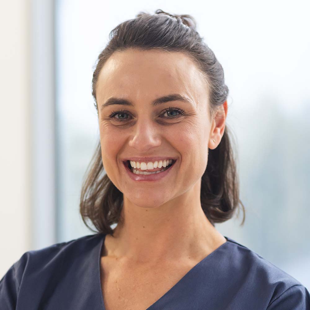 portrait of happy female caucasian physiotherapist V7EBPK7